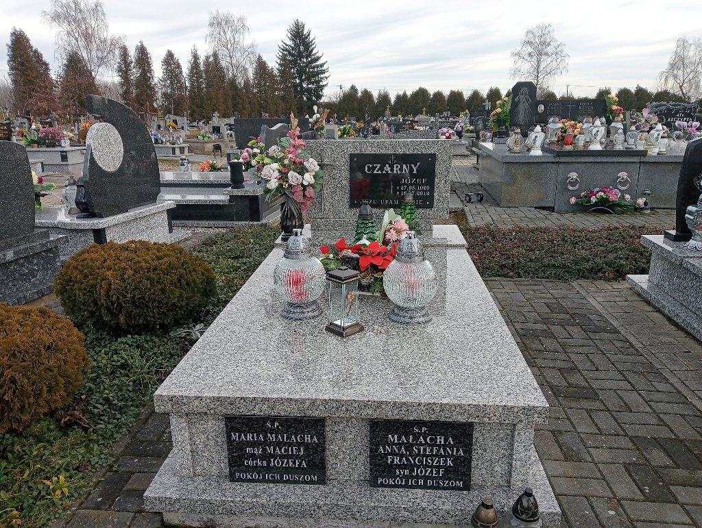 Grób Józef Czarny